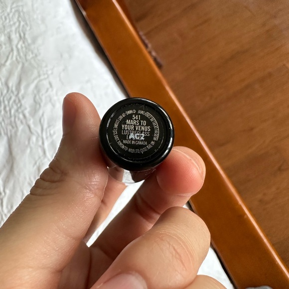 MAC "MARS TO YOUR VENUS" LUSTREGLASS LIPSTICK - Picture 6 of 7